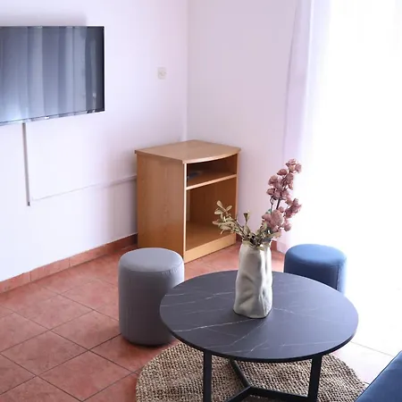 Hotel Artena 3*